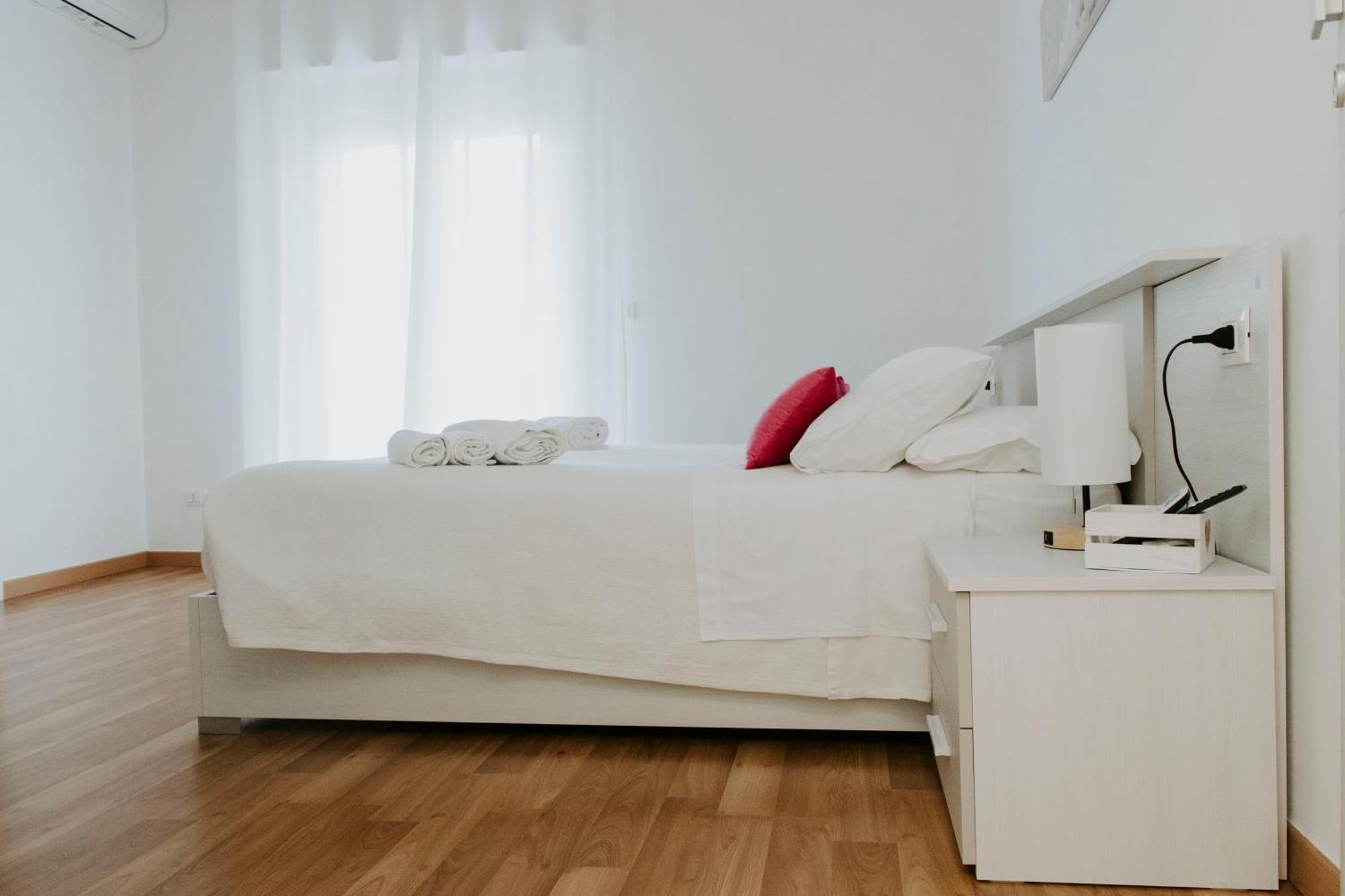 Bnb Nuova Vita 파올라 외부 사진